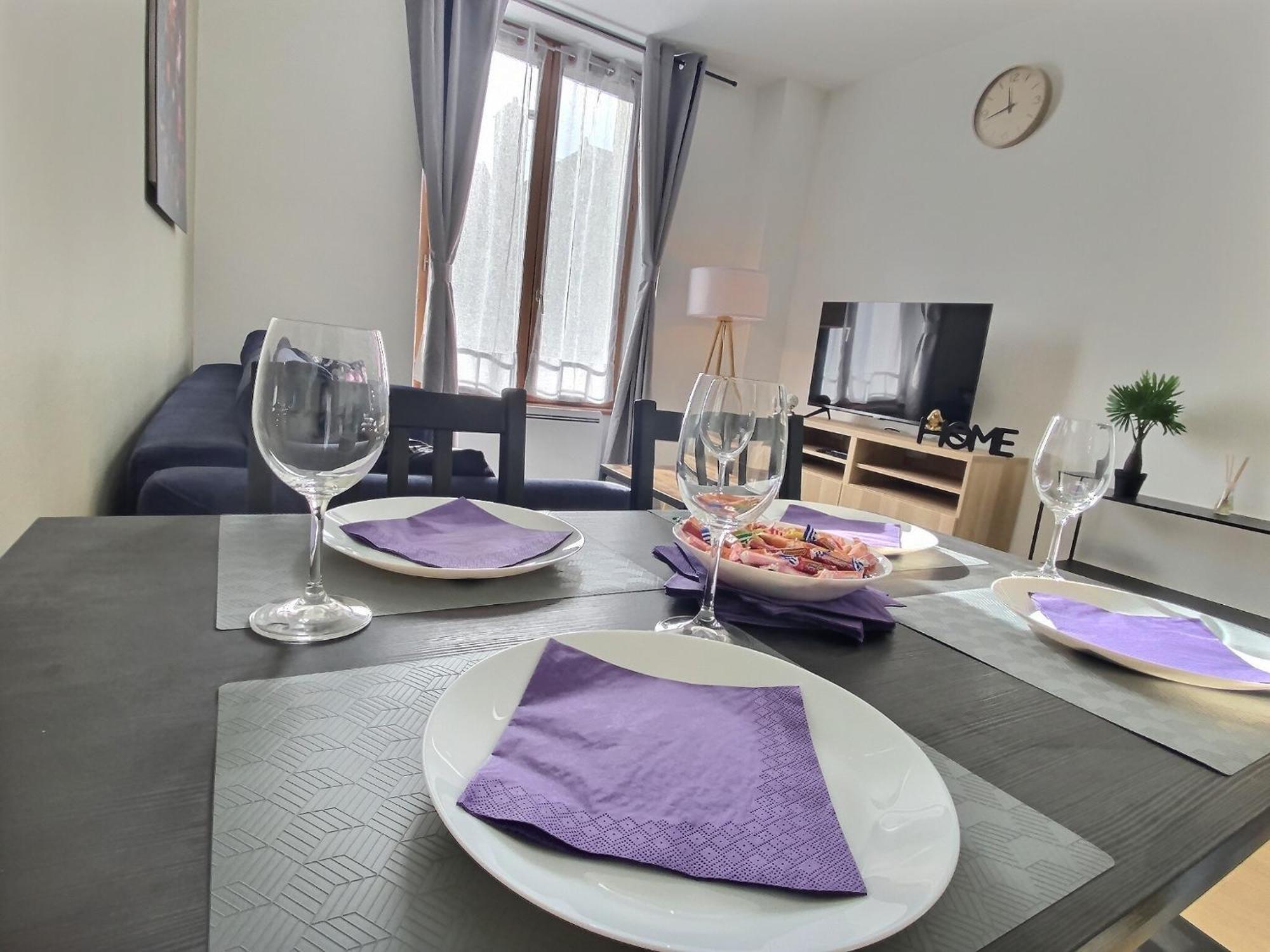 Charmant T3 Centre Ville - Cozy Houses رانس المظهر الخارجي الصورة